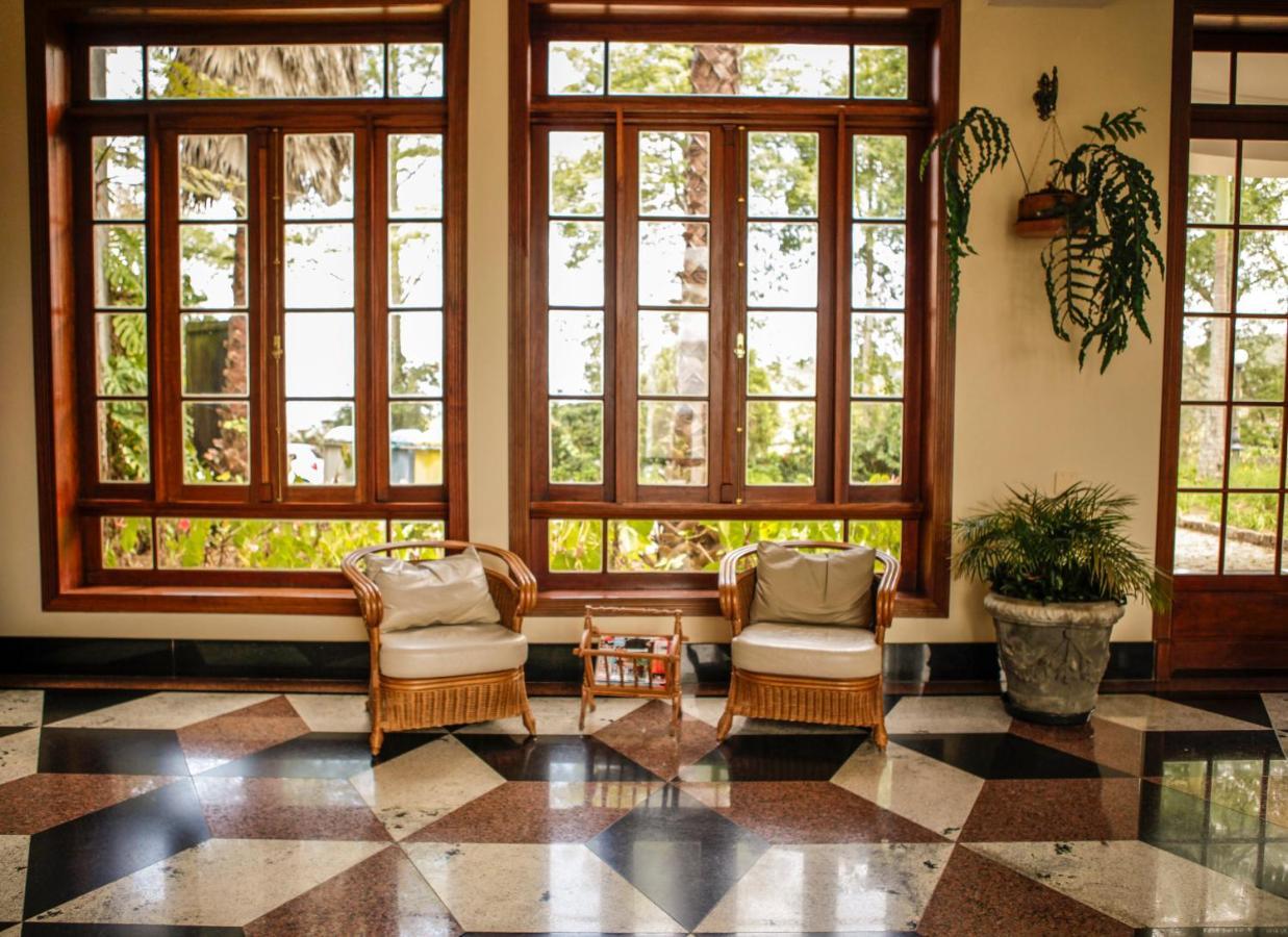 Aroso Paço Hotel Pedra Azul  Extérieur photo Interior of the hotel