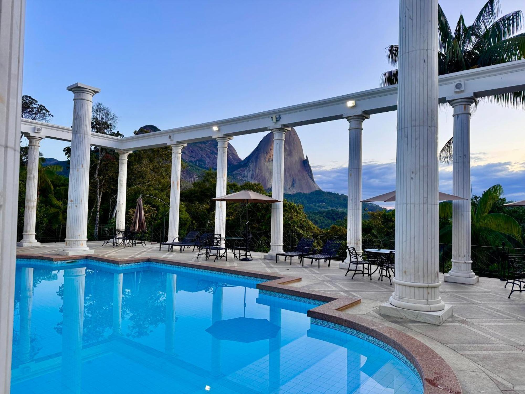 Aroso Paço Hotel Pedra Azul  Extérieur photo The hotel's pool